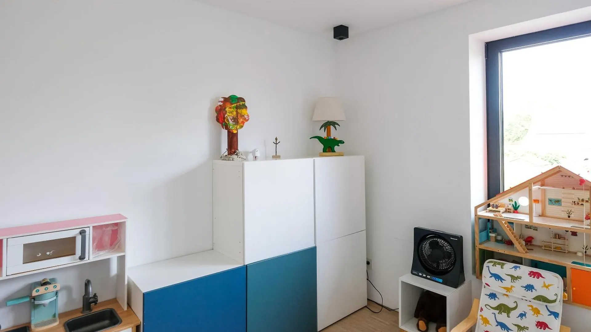 Spacious Family Home 10 Min From Downtown 헨트 0*,  벨기에