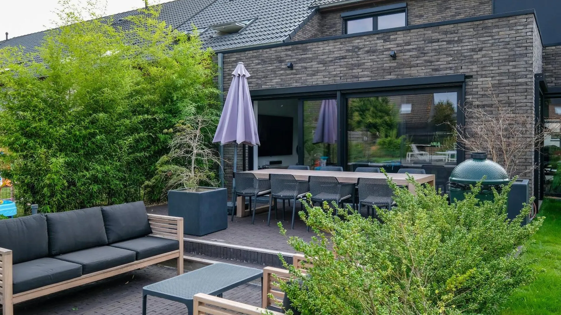 Spacious Family Home 10 Min From Downtown 헨트 벨기에